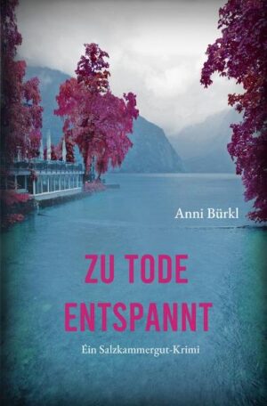 Spätherbst in Altaussee. Berenike will nach einer starken Saison in ihrem Teesalon mit ihrem Liebsten Jonas einen romantischen Abend beim Wellness genießen. Doch der wird abrupt unterbrochen. Ein qualvoller Schrei - in der Bibliothek finden die beiden eine röchelnde Frau, die bald darauf verstirbt. Am Tisch daneben stehen Tee und Kuchen … War es Mord? Während es rund um den Altausseer See stiller wird, die Blätter fallen und auf dem Friedhof rote Lichter gegen den Nebel leuchten, bemühen sich Kriminalpolizist Jonas und Teelady Berenike um eine Aufklärung des Mordes an der Frau mit den jungen Liebhabern. Wer was so böse, einen Stammgast umzubringen - mit Berenikes "Liebestrank"-Tee? Und wer ist noch in Gefahr, mit dem Leben zu bezahlen - wofür eigentlich?