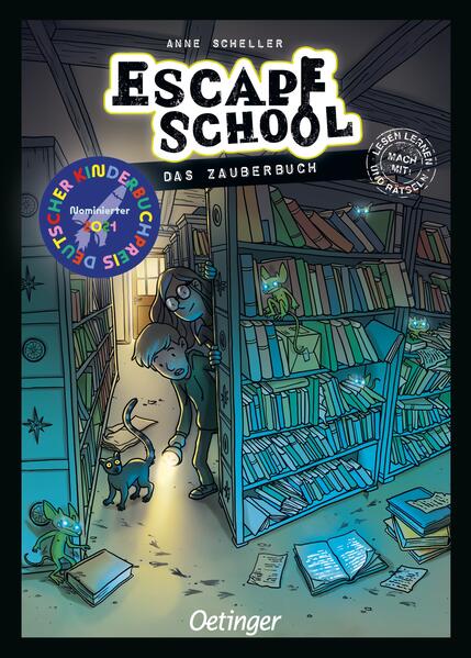 In "Escape School 1. Das Zauberbuch" von Anne Scheller finden sich die jungen Leser in einem spannenden Abenteuer wieder, das in der geheimnisvollen Welt der Escape School spielt. Das Internat, das bereits durch sein altes, schlossähnliches Aussehen eine gewisse Gruselstimmung verbreitet, wird zum Schauplatz eines unerwarteten Ereignisses: Eine Meute fieser Kobolde, heraufbeschworen durch einen verbotenen Zauberspruch, sorgt für Chaos und bringt die Schüler in große Gefahr. Nur durch das Lösen von kniffligen Rätseln können die Leser - zusammen mit den Protagonisten Tom, Anni und Katta, Toms Haustier - das Böse besiegen und die Ordnung wiederherstellen. Dieses Buch verbindet die Faszination für Escape- und Exit- Games mit dem Lesen, indem es Kinder aktiv in die Geschichte einbindet und sie Teil des Abenteuers werden lässt. Es ist nicht nur ein Rätselspaß, sondern fördert auch die Lesekompetenz und das logische Denken der jungen Detektive im Grundschulalter. Förderung der Lesekompetenz: Kombiniert Lesevergnügen mit dem Lösen von Rätseln, um die Lesefähigkeiten spielerisch zu stärken. Interaktives Leseerlebnis: Die Kinder werden durch die Geschichte geführt und müssen aktiv Entscheidungen treffen, die den Verlauf beeinflussen. Spannung und Abenteuer: Eine packende Story, die mit der Suche nach dem Zauberbuch nicht nur Neugier weckt, sondern auch zum Mitfiebern einlädt. Kreativität und Problemlösung: Regt zum kritischen Denken an und fördert die Fähigkeit, Probleme kreativ zu lösen. Ideal für junge Rätselfans: Perfekt für Kinder ab 7 Jahren, die Rätsel lieben und sich gerne in magische Welten entführen lassen. Alle Bände der Reihe: Band 1: Das Zauberbuch Band 2: Der unheimliche Nebel Band 3: Der Schrumpf- Kristall Band 4: Achtung, Zombies! Band 5: Vampire im Schloss