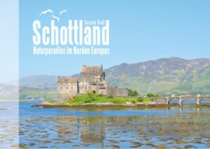 Wunderschöne Natur, vielfältige Tier- und Pflanzenwelt, nette Menschen. All das hat Schottland zu bieten. Lassen Sie sich von Schottland in seinen Bann ziehen. Von den Großstädten Edinburgh und Glasgow, über die Highlands bis hin zur Isle of Skye. Dieser Bildband zeigt auf 64 Seiten die atemberaubende Schönheit Schottlands. Zahlreiche Fotos von Sascha Stoll in Farbe und in Schwarz/Weiß zeigen die Vielfalt der Landschaft.