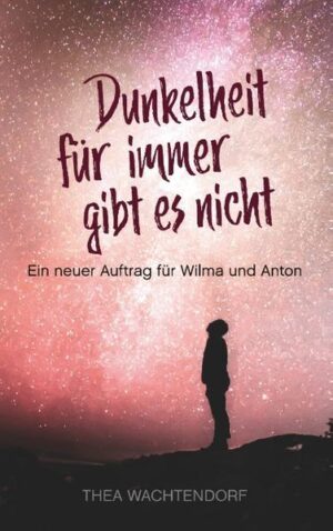 Dunkelheit für immer gibt es nicht - auch wenn viele Menschen den Zugang zu ihrem inneren Licht verloren haben, ist für jeden von uns der Weg von der Unbewusstheit zurück in die Bewusstheit möglich. Diese optimistische Botschaft ist der Kern von Thea Wachtendorfs zweitem großem Roman über den Schutzengel Wilma. Bei ihrem neuen Auftrag bekommen es Wilma und ihr Praktikant Anton mit zwei Menschen zu tun, deren Leben eine Suchtkrankheit scheinbar unheilvoll verknüpft: Da ist Freddy König, ein erfolgreicher Komödienschauspieler, der im Inneren tieftraurig ist und sich mit seinem Suchtverhalten privat und beruflich zu ruinieren droht. Und da ist Tanja, seine Assistentin, die als Kind von einem alkoholkranken Vater misshandelt wurde und seither immer wieder unbewusst suchtkranke Menschen in ihr Leben zieht. Beide werden von ungelösten Problemen mit ihrem Elternhaus geprägt - und erfahren in diesem Leben Wirkungen, deren Ursachen sie in früheren Leben gelegt haben. Auf ganz unterschiedlichen Wegen wird sich für beide die Möglichkeit auftun, die Dunkelheit zu verlassen und Frieden in sich zu finden. Erneut versteht es Thea Wachtendorf, von psychologischen Prägungen der Menschen und ihrer Beziehungen in einem leichten und lebensfreundlichen Ton zu erzählen und wie nebenbei therapeutische Wege aufzuzeigen: Unter anderem lernen die Leser eine uralte spirituelle Transformationstechnik kennen, die der Bewusstseinserweiterung und dem Wiederherstellen der Selbstliebe dient. Und dank Wilmas etwas unbedarftem Assistenten Anton kommt auch in diesem Roman der Humor nicht zu kurz.