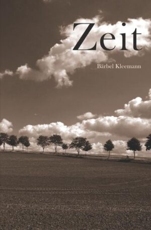 Eine Kindheit in Burg Stargard, einer mecklenburgischen Kleinstadt. 1945 haben die Eltern des Vaters Selbstmord begangen, aber jetzt sind die Fünfzigerjahre. Der Lebenswille vertreibt die Trauer. In der Jugend wird die provinzielle Enge immer bedrückender, schließlich gelingt als junge Erwachsene die Abnabelung. Eine Ausbildung zur Plakatmalerin, weit weg von zu Hause. Die geistige Freiheit der Sechziger und Siebziger. Ein Sohn wird geboren. Eine Ehe zerbricht, eine Beziehung zu dritt ist eine schmerzvolle, aber interessante Lebenserfahrung. Eine späte berufliche Neuorientierung und Arbeit als Souffleurin am Theater. Mehrere Reisen auf den afrikanischen Kontinent öffnen den Horizont für eine ganz andere Lebenswelt und verändern auch den Blick aufs eigene Leben. In Deutschland konnte ein Mensch, der um 1900 geboren wurde, nicht nur zwei Weltkriege, sondern auch fünf politische Systeme miterleben. Was das konkret bedeutet, wird in der Biographie von Bärbel Kleemann spürbar, die auch die Geschichte ihrer Eltern und Großeltern umfasst. Das Buch erzählt von all den kleinen und den großen Dingen, die ein Leben ausmachen: vom Alltag, von Essen und Kleidung, Arbeit und Freizeit, von der Auseinandersetzung mit dem Vater, von Glück und Enttäuschungen in Paarbeziehungen, von den Machtverhältnissen, die darin wirken. Ein Stück Zeitgeschichte wird lebendig - und gleichzeitig wird eine sehr persönliche Geschichte erzählt.