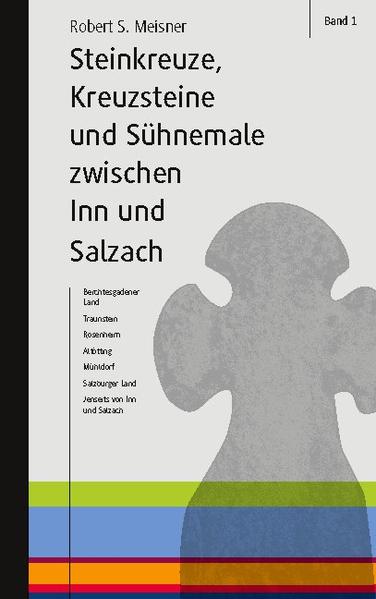 Dieses Buch erzählt von Steinkreuzen, von den oftmals sagenumwobenen Umständen ihrer Aufstellung, von regionalen bis europaweiten Ereignissen und Entwicklungen im Zusammenhang mit diesen Orten, von Menschen und ihren Vorstellungen und Lebensweisen im Wandel der Zeit. Aber nicht nur das: Zwischen den Zeilen erzählt es von einer viele Jahre andauernden Reise zu vergessenen und versteckten Orten zwischen Inn und Salzach, an denen diese Flurdenkmale einst errichtet wurden. Es erzählt von der detektivischen Suche nach Hinweisen auf historische Fakten sowie nach Überlieferungen aus dem Reich der Mythen und Legenden mit dem Ziel, diese Orte wieder sichtbar zu machen und zu schützen.