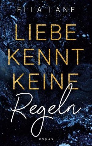 "Und wieso möchte sie nicht, dass wir Kontakt haben?" Fin sah sie offen und ehrlich irritiert an. Emma zuckte die Schultern und seufzte. "Weil sie findet, dass der Altersunterschied zwischen uns zu groß ist." "Ah ja, und das hat sie zu entscheiden?" "Ja. Nein. Ich meine ..." Emotional, packend, ergreifend Emma ist mit einunddreißig Jahren am Tiefpunkt ihres Lebens angekommen. Sie lebt allein in einer Hütte am See, verkriecht sich vor dem Leben und sich selbst. Fin steht kurz vor dem Abi, aber viel wichtiger ist ihm sein Schwimmtraining. Doch statt zum langersehnten Trainingscamp auf Kreta muss er zu seinem Einsiedler-Großvater in den Wald. Dort kreuzen sich Emmas und Fins Wege, sie freunden sich an und stoßen gemeinsam auf ein dunkles Familiengeheimnis. Plötzlich kribbelt es zwischen den beiden. Gefühle, die gar nicht sein dürften. Oder doch? LESERSTIMMEN "Mit der Art, wie sie schreibt, fesselt Ella den Leser von der ersten Seite an. Achtung, Suchtgefahr!" - Nicole Schönberg (Niccis-Bücherwelt) "Die Geschichte hat mich so berührt, ich hatte Tränen in den Augen, als ich das Buch beendet habe. Schuss und Treffer - direkt in mein Herz. In meinen Augen hat das Buch Bestseller-Potenzial." - Monique Thoms (moniques_buecherwelt) "Eine Geschichte, bei der die Herzkurve steil nach oben geht." - Beate (BEA Bücherwurm) WEITERE LIEBESGESCHICHTEN VON ELLA LANE Sternschnuppen über dem Meer (Mai 2019) - #2 Amazon Bestseller Wenn Sternschnuppen verglühen (November 2019)