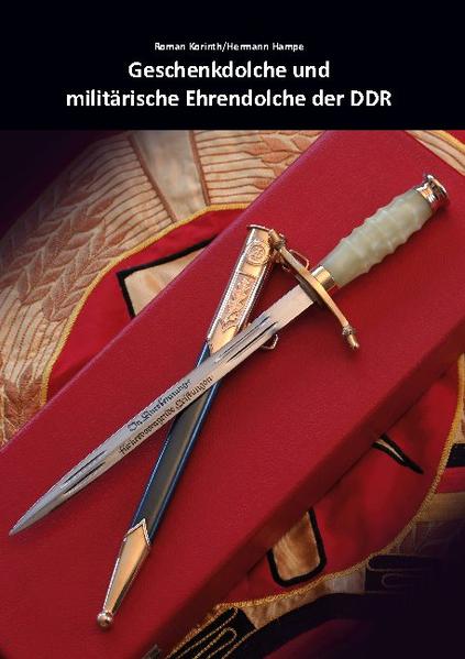 Geschenkdolche und militärische Ehrendolche der DDR | Bundesamt für magische Wesen