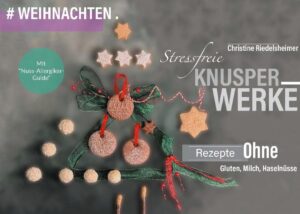 Über 50 einfache Rezepte laden nicht nur Intolerante und Allergiker ein, die Weihnachtszeit zu einem stressfreien Fest zu machen. Mehr als 45 leckere Rezepte kommen ganz ohne Gluten, Milch, Haselnüsse sowie tierischen Produkten aus und sind somit auch für eine vegane Ernährung geeignet. Bei der Produktentwicklung legt die Autorin großen Wert auf Geschmack, Kreativität und wenig Stress. Vanillekipferl, Spitzbuben und Terrassen unterscheiden sich geschmacklich kaum von klassischen Plätzchen und enthalten darüber hinaus viele gesunde Inhaltsstoffe. Der Leser kann selbst entscheiden, welche Mürbeteigvariante oder Zuckerart er bevorzugt. Ihrer Kreativität und Leidenschaft, hat die Autorin keine Grenzen gesetzt: Neben Engelchen- und Bengelchen, Pistazien-Knusper-Monde und Süßkartoffel-Spekulatius-Rentiere ist es ihr gelungen, vegane Chia-Makronen mit einer Zuckeralternative zu kreieren. Das Buch enthält einen "Nuss-Allergiker-Guide" der gerade für Allergiker auf Nüsse oder Samen eine wertvolle Auswahlhilfe darstellt. Alle Rezepte sind ohne Haselnuss, Erdnuss, Macadamianuss oder Mohnsamen.