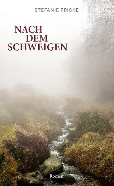 "Vielleicht war es ja doch an der Zeit, alle anderen rauszuschmeißen, die da schon lange nichts mehr zu suchen hatten. Die Gespenster, die sich so hartnäckig festhielten an diesem traurigen Ort und sie daran erinnerten, dass sie eine Bolitta war, ein Nichts." Meinrode, ein fiktives, kleines Dorf westlich unweit der ehemaligen deutsch-deutschen Grenze im Jahr 2000: Die 30jährige Wiebke Bolitta ist eine Kriegsenkelin. Ihre Kindheit in den 70er Jahren als Tochter ostpreußischer Flüchtlinge ist geprägt vom Schweigen und der Gefühlsarmut der Eltern. Erst das Erkennen, dass die familiäre Situation auch das Leben ihres Neffen Gunnar beeinträchtigt, lässt sie sich allmählich aus ihrer Erstarrung lösen. Gemeinsam mit ihrer alten Schulfreundin Stella Mahlmann macht sie sich auf die Suche nach Antworten auf ihre Fragen. Das, was sie ans Tageslicht befördern, gefällt nicht jedem in dem kleinen Dorf.