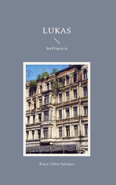 "Lukas - Im Prinzip ja" ist der dritte Band einer Erzählung der deutschen Geschichte zwischen dem Ende des Zweiten Weltkrieges und dem Untergang der DDR. Der Leser und Leserinnenansichten einer sozialistischen Hochschule, erlebt mit Lukas den akademischen Arbeitsalltag, das Wirken gesellschaftlicher Organisationen und der Partei. Er folgt ihm durch den DDR-Alltag und erfährt, wie die Bewohner des Landes Diktatur und Mangelwirtschaft bestehen, trotz allem ihr richtiges Leben im falschen organisieren und sich am Ende in der Friedlichen Revolution befreien. Parallel zum individuellen Erleben beschreibt der Erzähler die verschlungenen Pfade deutsch-deutscher Politik, die großen weltpolitischen Ereignisse und ihren Einfluss auf sein Denken und Fühlen. Neben vielem anderen ist der Leser dabei als das MfS einen Bundeskanzler vor der Abwahl rettet, Erich Honecker Walter Ulbricht stürzt, die RAF mordet, ein polnischer Papst gewählt wird, Helmut Schmidt Güstrow, Erich Honecker Bonn, Ronald Reagan Berlin besucht, die Welt 1983 nur 28 Minuten vor dem Untergang steht, Michail Gorbatschow ein Neues Denken fordert, die Gewerkschaft Solidarnosc in Polen siegt.