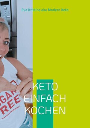 Entdecke die köstliche Welt der Keto-Küche und starte deine Reise zu einem gesünderen Leben! In diesem Buch findest du einfache und leckere KETO-Rezepte. Ich lege beim Schreiben der Rezepte besonderen Wert darauf, dass so wenig Zutaten wie möglich verwendet werden und dennoch im Handumdrehen ein leckeres Gericht entsteht. Alle Rezepte sind illustriert und mit Nährwertangaben versehen. Neben den Rezepten gibt es hier noch wichtige und interessante Infos, beispielsweise zu den Süßstoffen und "Mehlen" die in der ketogenen Ernährung verwendet werden. Am Ende des Buches ist als Bonus noch ein "Buch im Buch" integriert: das Eierfasten Buch - hier findest du alles rund ums Eierfasten. Angefangen bei den Infos über die Regeln bis hin zu zahlreichen Eierfasten-Rezepten für den süßen und auch herzhaften Appetit. Das praktische Format dieses Kochbuches eignet sich auch wunderbar, um es mit auf Reisen zu nehmen - damit auch unterwegs die optimale ketogene Verpflegung gesichert ist! Ich wünsche dir viel Spaß mit dem Buch und viel Spaß beim Nachkochen!