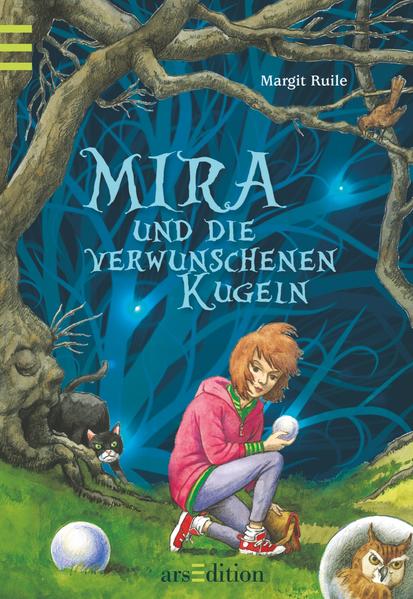 Dunkle Schatten liegen über der Gemeinschaft der weißen Zauberer: Viele sind wie vom Erdboden verschluckt, andere haben die Seiten gewechselt und sind zu den Schwarzmagiern übergelaufen. Natürlich will die Hexe Miranda helfen! Doch nur die verwunschenen Zauberkugeln, mit denen man durch die Zeit blicken kann, versprechen Rettung. Und die wiederum kann nur Mirandas Menschenfreundin Mira aufspüren... Und so beginnt für Mira und ihre magischen Freunde wieder ein fantastisches Abenteuer in einer Welt voller Magie und Überraschungen!