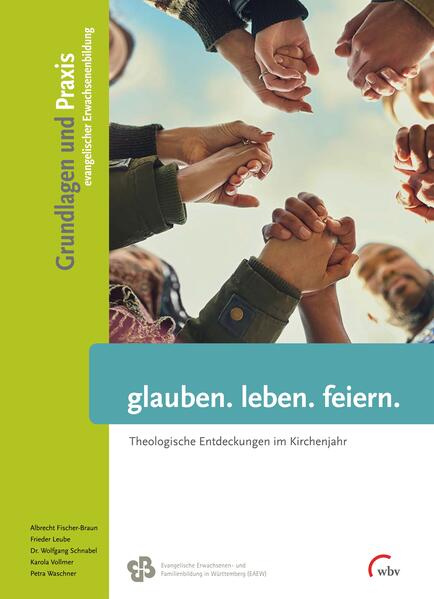 Was ist das Wesentliche am christlichen Glauben? Die Entdeckungsreise durch das Kirchenjahr verknüpft die wichtigsten Glaubenselemente mit den Erfahrungen der Teilnehmenden. Die fünf Themenveranstaltungen eröffnen neue Zugänge zum christlichen Glauben, regen zum Nachdenken an und bauen Grundlagen für interkulturelle Gespräche auf. Der Band präsentiert ein ausgereiftes Veranstaltungskonzept, das sich an den fünf großen Festen des Kirchenjahres orientiert: Weihnachten, Gründonnerstag, Karfreitag, Ostern und Pfingsten. Zu jedem Fest wird Grundfrage zum christlichen Glauben im Kreis der Teilnehmerinnen und Teilnehmer diskutiert. Die fünf Themenveranstaltungen können kompakt an einem Wochenende oder als einzelne Einheiten durchgeführt werden. Mit den detaillierten Ablaufplänen können Teams in Gemeinden und Diskussionsrunden die Veranstaltungen perfekt vorbereiten und umsetzen, ohne großen Aufwand. Materialvorlagen und Hintergrundtexte ergänzen das Veranstaltungskonzept.