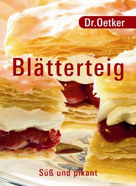 Blätterteig: Die zarteste Versuchung unter den Teigen. Knusprig-leicht und leichter zuzubereiten als man denkt, sind die 50 süßen und pikanten Blätterteigideen, die Dr. Oetker in diesem neuen Backbuch präsentiert. Mit Apfel-Blüten-Kuchen oder Mini-Birnen-Muffins zieht ein einladender Duft durch die Küche und wenn es Abend wird, dann schmecken die pikanten Schinken-Schnitten oder die Oliven-Kräuter-Stangen besonders gut. Damit die feinen Teilchen auf der Zunge zergehen, sind die einzelnen Backschritte wie immer ausführlich erklärt.