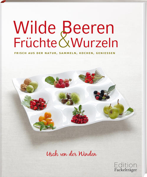 Die neue natürliche Küche - wild, würzig, unwiderstehlich! Nach ihrem erfolgreichen Erstlingswerk „Wildkräutern & Blüten“ hat sich Usch von der Winden, die Kennerin wildwachsender Genüsse und leidenschaftlich kreative Köchin, nun den Wilden Beeren, Früchten & Wurzeln zugewandt. Schon das Sammeln und Bestimmen verspricht Vergnügen pur und macht Lust aufs Kochen. Dieses Kochbuch ist auch eine vergnügliche „Sehschule“, vor allem aber eine fundierte Anleitung zum Verarbeiten und Zubereiten von 30 Naturschönheiten: Wilde Beeren, Früchte und Wurzeln werden detailliert in Wort und Bild vorgestellt. Natürlich schöne Food-Fotos und raffinierte, aber unkomplizierte Rezepte - vom herb-süßen Sommersalat mit Wegwarte über eine Vogelbeeren-Kürbis-Suppe bis zum Zanderfilet mit Sanddorn-Honig-Sauce - machen das Nachkochen und Abwandeln der etwa 100 Gerichte zum Kinderspiel.