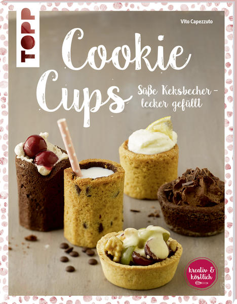 Sie mögen Cookies - am besten noch mit einem Glas Milch? Dann werden Sie Cookie Cups lieben! Denn in diese knusprigen Keksbecher können Sie nicht nur Milch, sondern auch viele weitere leckere Füllungen gleich hineingeben! Wählen Sie aus drei Cookie-Cup-Formen, drei Grundteigen und über 20 Füllungen von flüssig bis cremig, von heiß bis kalt, von fruchtig bis schokoladig und finden Sie Ihre Lieblingskombination! Sie können sich nicht entscheiden? Keine Sorge, dank der ausführlichen Grundanleitungen und hilfreichen Tipps und Tricks sind die Cookie Cups leicht nachzumachen, sodass Sie gleich mehrere auf Vorrat backen und vernaschen können.