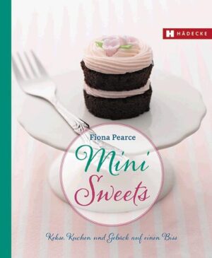 Pralinenkekse: Mini-Kunstwerke aus Gebäck und Creme - süß und pikant. Ob Mini-Macarons, Mini-Cupcakes, Petit-Fours, Mini-Kekse oder Mini-Meringen - mit den zauberhaften Gebäckideen von Fiona Pearce beginnt eine neue Ära des Backens. Von kleinen Schokokuchen, die mit Erdbeer-Buttercreme gefüllt und mit Zuckerblüten verziert sind, über luftig-leichte Zimt-Meringen-Pilze bis zum Blini-Türmchen mit Räucherlachs oder Kokos-Cupcake in Walnussgröße ist hier alles zu finden. Verspielte Verzierungen machen jedes Minigebäck zum Unikat. Kaum größer als der Inhalt eines Teelöffels sind die kleinen Kunstwerke ideal zum Verschenken, zum Selbernaschen und mindestens genauso gut wie ihre großen Gebäckverwandten.