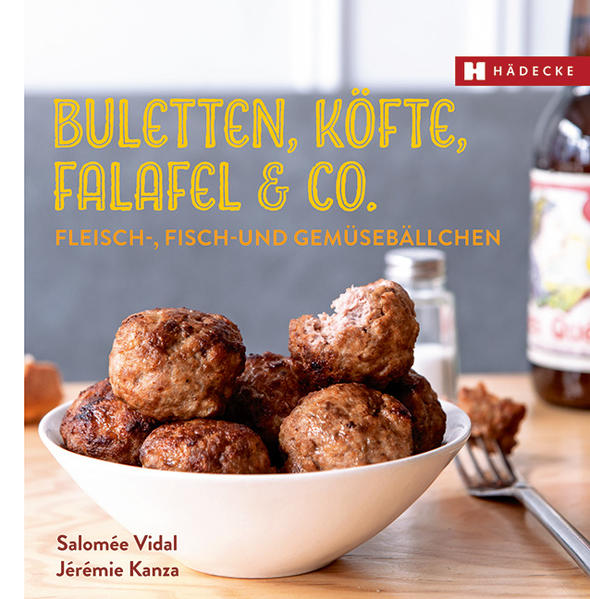 Eine runde Sache. Buletten, Köfte, Frikadellen, Fleischlaiberl oder -küchle, Kötbullar & Co. sind überall auf der Welt zu finden und perfekt als Fingerfood, Snack oder kleines Gericht. Ob als kultige „Meat Balls“ in allen Variationen oder ohne Fleisch, als Fisch- oder Gemüsebällchen, sind die „Genusskugeln“ ein Hit und eignen sich perfekt für jedes Partybüfett. Die Autoren, die seit Anfang 2014 das erste Buletten-Restaurant (www.ballsrestaurant.de) in Paris betreiben, stellen hier ihre besten kreativen Rezepte für mundgerechte Häppchen vor, die sich auch problemlos vorbereiten lassen, und dazu passende Beilagen und Saucen.