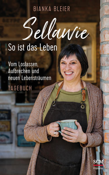 So ist das Leben: geprägt von Höhen und Tiefen, vom Loslassen und Finden, von Abschieden und neuen Träumen. In ihrem neuesten Tagebuch erzählt Bianka Bleier berührend ehrlich von einer Zeit voller Umbrüche und Neuanfänge. Die Kinder sind aus dem Haus, ihr Mann Werner und sie müssen sich als Paar neu erfinden und beschließen, einen Lebenstraum Wirklichkeit werden zu lassen: Das Ladencafé Sellawie ist zunächst nur eine wagemutige Idee. Wie daraus Stück für Stück Realität wird, ist nicht nur spannend zu lesen, sondern beflügelt auch eigene Träume. mit 16-seitigem Bildteil und Leseband