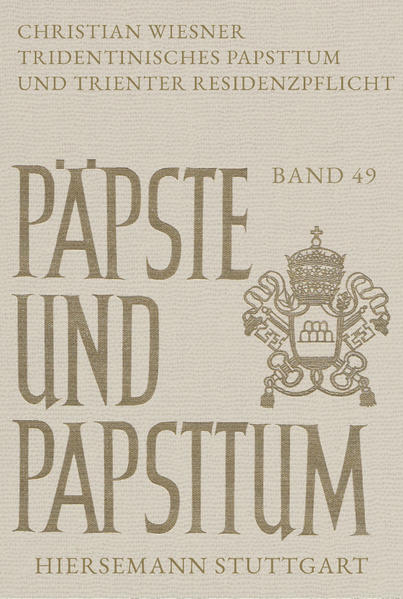 Bis heute ist der nach der Reformation einsetzende universalkirchliche Machtzuwachs des Papsttums kaum verstanden. Sicher scheint nur, dass hierbei der Umsetzung des Konzils von Trient (1545-1563) ganz besonderes Gewicht zukam. Genau in diese Forschungslücke stößt die vorliegende Studie anhand des seinerzeit wichtigsten Reformanliegens des Konzils: der Residenzpflicht von Pfarrern und Bischöfen. Was heute selbstverständlich erscheint, war damals gänzlich anders. Vielmehr stellte die Abwesenheit von Geistlichen das seelsorgliche Hauptproblem überhaupt dar, dem man mit den neuen Beschlüssen konsequent entgegentreten wollte. Die Römische Kurie schuf hierfür eigens neue Verwaltungsorgane, um die zentralistisch koordinierte Implementierung der neuen Normen in den katholischen Territorien der Welt zu gewährleisten. Inwiefern dem Papsttum diese unter römischen Vorzeichen stehende Konzilsumsetzung gelingen sollte, arbeitet das Werk auf der Grundlage unerschlossenen Quellenmaterials erstmals im Detail heraus. Die Untersuchung kommt dabei zu dem erstaunlichen Ergebnis, dass Rom zwar seine Kompetenzen sukzessive erweiterte, der neu gewonnene Einfluss jedoch kaum über die italienische Halbinsel hinausreichte.