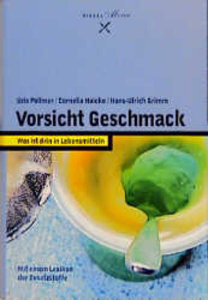 Stefan war ein schlimmes Kind, aufsässig und frech. Auch René hatte es nicht leicht, schon als Kind litt er an Migräne. Seit Stephan und René mit der "Cola verboten, Pommes erlaubt"-Therapie behandelt wurden, sind sie beschwerdefrei. Keine Fertigkost - die meist mit Zusatzstoffen versetzt ist - und die Beschwerden waren ohne Zaubertrank und bunte Pillen weg! Phosphat in der Wurst, Cystein im Brötchen - Lebensmittel werden immer häufiger als Auslöser von allerlei Leiden identifiziert, sogar Todesfälle sind in zunehmender Zahl zu beklagen. Der Lebensmittelwirtschaft geht es dabei heute nicht mehr um die Haltbarkeit von Lebensmitteln - sie muß vielmehr sparen, vor allem an teuren Arbeitskräften. Mit den Zusätzen werden die Lebensmittel nämlich maschinenfreundlich. Und weil viele Zusatzstoffe nicht einmal kenntlich gemacht werden müssen, wird Essen heute zum Buch mit sieben Siegeln. "Vorsicht Geschmack" führt durch das Zutaten-Wirrwarr, beschreibt die Wundermittel der Bäcker, die Künste der Tütenköche, die Tricks der Winzer. Ein ausführliches Lexikon listet erstmals in dieser Form die modernen Ingredienzien auf und erläutert Risiken und Nebenwirkungen. Udo Pollmer, Jahrgang 1954, ist Lebensmittelchemiker und Wissenschaftlicher Leiter des Europäischen Instituts für Lebensmittel- und Ernährungswissenschaften. Er ißt alles, worauf er Lust hat. Cornelia Hoicke, Jahrgang 1970, ist Lebensmittelchemikerin. Sie arbeitet an einem Forschungsprojekt zu Lebensmittel-Allergien und lebt als undogmatische Vegetarierin im Ruhrgebiet. Hans-Ulrich Grimm, Dr. phil., war acht Jahre Redakteur beim Spiegel und lebt jetzt als freier Autor in Stuttgart. Er ist praktizierender Anhänger von Selbstgekochtem: Nur so behalte der Esser die Kontrolle über die Zutaten. Ausgezeichnet und empfohlen von EUROTOC, der europäischen Union der Spitzenköche.