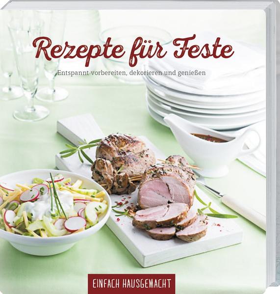 Mit unserer Sammlung von ausgesuchten „Rezepten für Feste“ möchten wir dazu anregen, wieder einmal eine größere Zahl von lieben Menschen einzuladen und für sie zu kochen, zu backen und einen außergewöhnlich schönen, geselligen Rahmen zu schaffen. Vom Osterbrunch über das Sommerpicknick und das Oktoberfest bis zum Silvesterfondue bietet das Buch zahlreiche Inspirationen, rund ums Jahr in einem schönen Rahmen gemeinsam zu feiern. Und damit aus der Einladung auch wirklich ein entspanntes Ereignis wird, sollte schon die Vorbereitung gut geplant sein. Darum enthält der Titel zahlreiche Tipps für Menüplanung, Einkauf und Timing. Wundervolle Ideen zur Gestaltung des Raumes und der Tischdeko werden ebenfalls gleich mitgeliefert. Übrigens: Auch eine legere Cocktailparty oder ein festliches Weihnachtsmenü lassen sich viel einfacher vorbereiten als man denkt.