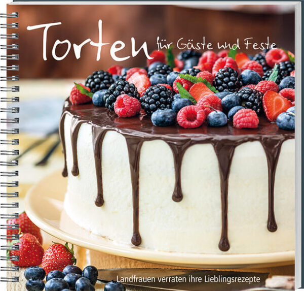 Torten für Gäste und Feste Ob Geburtstag, Familienfest, Muttertag oder Kuchenbuffet: Entdecken Sie die liebsten Tortenrezepte für festliche Anlässe der Landfrauen, die garantiert jeden Gast begeistern werden. Die 50 raffinierten Rezepte in diesem Buch sind nicht nur wahre Hingucker, sondern schmecken auch noch fantastisch. Verwöhnen Sie Ihre Lieben mit einer fruchtig saftigen Heidelbeertorte, einer Eiskonfekt-Torte oder einer erfrischenden Torte mit Lemon Curd. Und falls sich unerwartet Besuch ankündigt, sind in kurzer Zeit eine Trümmertorte mit Preiselbeeren oder eine Biskuittorte mit Früchten gezaubert, von der Ihr Besuch noch lange schwärmen wird. Übersichtlich gegliederte Anleitungen machen das Nachbacken einfach und auch die Zutaten sind – wie man es von den Landfrauen kennt –bodenständig und mit wenig Aufwand zu besorgen. Die inspirierenden großformatigen Bilder machen Lust darauf, direkt mit dem Backen zu beginnen. Zu jeder Torte verraten die Landfrauen ihre persönlichen Tipps zum guten Gelingen, wie sich der Kuchen abwandeln oder garnieren lässt. Das Backbuch hat pflegeleichte Seiten und eine praktische Spiralbindung, sodass es beim Backen problemlos offen liegen bleibt. »Herrlich süße Kreationen, die das Herz jedes Back-Fans höherschlagen lassen […].« Alles für die Frau »Mit vielen Tipps und Tricks für gutes Gelingen und einer Umrechnungstabelle für Backformen.« Landlust »[…] da läuft einem, auf jeder einzelnen Seite, das Wasser im Mund zusammen.« To Go Berlin