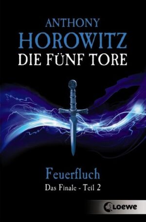 Der zweite Teil des großen Finales! Die fünf Torhüter sind über den gesamten Globus verteilt. Sie werden von Handlangern der Alten gejagt oder gefangen gehalten. Nur wenn es ihnen gelingt, sich an einem Ort zu versammeln und ihre Kräfte zu bündeln, können sie die Alten und ihren Anführer Chaos besiegen. Matt ruft seine Freunde in der Traumwelt zusammen und verkündet seinen Plan: Sie alle sollen nach Oblivion kommen, wo sich Chaos’ Festung befindet. Hier in der Antarktis, am Ende der Welt, wird sich das Schicksal der Fünf erfüllen. „Feuerfluch“ ist der sechste Band der Die Fünf Tore- Reihe. Die fünf Vorgängertitel lauten „Todeskreis“, „Teufelsstern“, „Schattenmacht“, „Höllenpforte“ und „Zeitentod“.