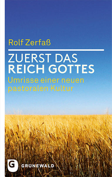 "Sucht zuerst das Reich Gottes", sagt Jesus-und nicht: Sucht zuerst eine gemeinsame Gottesdienstordnung, eine neue Dekanatshomepage oder eine veränderte Diözesanstruktur. Rolf Zerfaß’ Texte rücken die kirchlichen Prioritäten zurecht: Das Reich Gottes geht vor und damit die Verheißung eines erfüllten und solidarischen Lebens für alle Menschen! In seinen Ausführungen werden Umrisse einer neuen pastoralen Kultur sichtbar, in deren Rahmen sich dann auch Gottesdienstordnungen, Dekanatshomepages und Diözesanstrukturen verändern-und zwar von einer diakonischen Grundausrichtung der gesamten Pastoral her. Ein ermutigendes Buch für alle, die dem Evangelium auch heute noch eine zum Leben befreiende Kraft zutrauen.