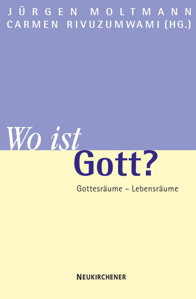 Die Kategorie der Zeit reicht nicht aus für eine einheitliche Theorie von Wirklichkeit. Unsere Erfahrungen und unser Erleben führen uns zwingend in die Kategorien von Raum und Ort. So hatte das Symposium Der Raum anläßlich des 75. Geburtstags von Jürgen Moltmann die anthropologischen und theologischen Dimensionen des Raumes, des Ortes, der Orientierung und des Bleibens, der Weite und der Grenzen zu seinem Thema. Was ist der Raum? Wie erfahren wir ihn? Und wo ist bzw. wohnt Gott? Jürgen Moltmann und Gerhard Marcel Martin eröffnen mit Freiräume den Band und gehen den Fragen nach: In welche Räume führt uns die Gotteserfahrung, und zu welchen Gottesvorstellungen kommen wir, wenn wir die Räume in Gott und Gott in den Räumen zu ermessen versuchen? Claudia Rehberger, Carmen Rivuzumwami, Frieder Mann und Wolfgang Kröger reflektieren in Lebensräume Raumerfahrungen in der feministischen Diskussion, in Tanz und Bewegung und in Kunst und Literatur. Geiko Müller-Fahrenholz, Robert Cornelison und Thomas Kucharz zeigen in Zukunftsräume die Herausforderungen in Ökologie, digitalem Zeitalter und (amerikanischer) Politik auf. Die Denkräume-mit Beiträgen von Kazuo Hasumi, Emiel Herman Mertens und Joy Ann McDougall-beschäftigen sich mit den Raumvorstellungen und -begriffen in der Theologie Jürgen Moltmanns. Jürgen Moltmann stellt in diesem Band eine Kleinen Topographie der Theologie vor.