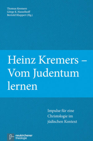 Heinz Kremers (1926-1988) war einer der Pioniere des christlich-jüdischen Dialogs nach dem Zweiten Weltkrieg in Deutschland. Als Professor an der PH Kettwig und später an der Mercator-Universität Duisburg bereitete er theologisch-wissenschaftlich und später aktiv als Synodaler die epochemachende Synodalerklärung der Evangelischen Kirche im Rheinland zur Erneuerung des christlichen-jüdischen Verhältnisses (1980) vor. Auch war er wesentlich an der Gründung von Nes Ammim, einer christlichen Siedlung im Norden Israels beteiligt, die einen Dialog mit Juden führt und dabei auf jegliche Form der Judenmission verzichtet. Für seine Lebensleistung erhielt er 1986 die Buber-Rosenzweig-Medaille. Der vorliegende Sammelband versammelt einen Querschnitt überwiegend unveröffentlichter Beiträge aus seinem Nachlass. Im Zentrum seiner Theologie stand die Entwicklung einer nicht-antijüdischen Christologie. Deshalb wird der Sammelband inhaltlich auf diese Fragestellung hin fokussiert. Ergänzt werden diese Beiträge um eine biografische Einführung in Kremers Leben und Werk durch Thomas Kremers und eine Analyse des Beitrags von Heinz Kremers zur Entwicklung einer nicht-antijüdischen Christologie von Berthold Klappert. Hinzu kommen Interpretationen und Weiterführungen dieser Beiträge, u. a. zur nicht-antijüdischen Christologie, seiner Talmudexegese und der Bedeutung des christlich-jüdischen Dialogs für die Ekklesiologie. Zu den BeiträgerInnen gehören neben den Herausgebern Weggefährten, Freunde und Autoren der nachfolgenden Generation (Yehuda Aschkenasy, David Flusser, Simon Schoon, Klaus Müller, Volker Haarmann, Katja Kriener und Rainer Stuhlmann).