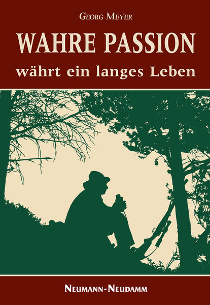 Ein Leben lang jagen, ein Leben für die Jagd! In vielen, vor allem osteuropäischen Jagdgründen hat Georg Meyer gejagt, wobei seine besondere Passion dem urigen Schwarzwild galt, denn die Jagd auf starke Keiler- das spürt der Leser sofort - gehörte zu den Höhepunkten jedes Jagdjahres. Sein tiefes Verständnis für das Wild, das er bejagt, sowie das Einfühlungsvermögen in fremde Jagdgebräuche und Kulturen zeichnen dieses spezielle Jagdbuch aus. Eine ebenso ansprechende wie anspruchsvolle Lektüre erwartet den Leser und macht Lust, die Büchse vom Haken zu nehmen und auf die Jagd zu gehen.