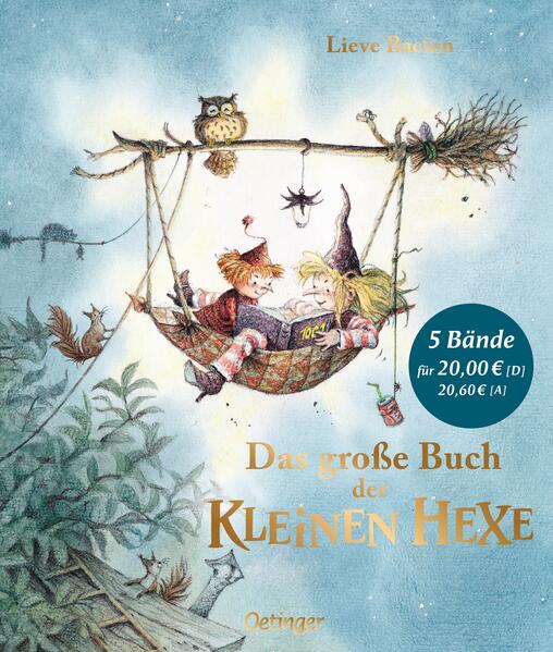 In "Das große Buch der kleinen Hexe" von Lieve Baeten werden die zauberhaften Erlebnisse der kleinen Hexe Lisbet gesammelt präsentiert, eine bezaubernde Figur, die Kinderherzen seit 25 Jahren erobert. Lisbet, die Hexe mit unendlicher Neugier, stößt in diesen Geschichten auf geheimnisvolle Häuser, überraschende Geburtstagsvorbereitungen, verschollene Katzen, Abenteuer auf dem fliegenden Teppich und die Vorfreude auf Weihnachten. Die Leser begleiten Lisbet durch fünf magische Geschichten, in denen sie Rätsel löst, Freundschaften schließt und zeigt, dass Mut und Cleverness die besten Zutaten für Magie sind. Dieser Sammelband vereint "Die neugierige kleine Hexe", "Die kleine Hexe hat Geburtstag", "Die kleine Hexe geht auf Reisen", "Die schlaue kleine Hexe" und "Die kleine Hexe feiert Weihnachten" in einem prachtvollen Band, veredelt mit Goldfolie und bereichert durch ein ausklappbares Poster, Verwandlungsseiten und vieles mehr. Es ist ein ideales Geschenk für junge Leser, das die Fantasie anregt und zum Träumen einlädt. Sammelband aller beliebten Geschichten: Alle fünf Geschichten um die kleine Hexe Lisbet in einem prachtvollen Band vereint, ideal für langanhaltenden Lesespaß. Hochwertige Ausstattung: Veredelt mit Goldfolie auf dem Cover, einem ausklappbaren Poster, Verwandlungsseiten und mehr, bietet dieses Buch ein einzigartiges Leseerlebnis. Fördert Kreativität und Neugier: Durch die magischen Abenteuer von Lisbet werden junge Leser*innen ab 3 Jahren dazu angeregt, ihre Fantasie zu nutzen und die Welt um sie herum neugierig zu erkunden. Ideal für Vorlesemomente: Perfekt geeignet für gemeinsame Lesezeiten, stärkt dieses Buch die Bindung zwischen Kindern und Eltern und unterstützt die Sprachentwicklung. Lehrt wichtige Werte: Geschichten, die Freundschaft, Mut und die Freude am Entdecken in den Vordergrund stellen, machen dieses Buch zu einer wertvollen Ergänzung für jede Kinderbuchsammlung.