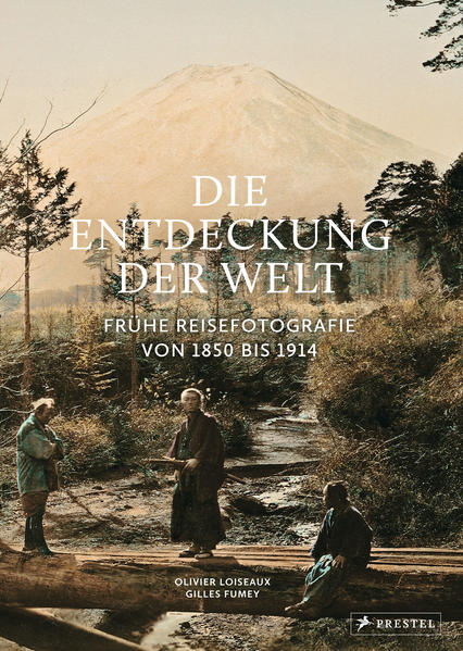 Eine Entdeckungsreise rund um die Welt vor über 100 Jahren Seit Menschen auf Reisen gehen, haben sie das Bedürfnis, ihre Erlebnisse festzuhalten und miteinander zu teilen. Von der Erfindung der Fotografie Mitte des 19. Jahrhunderts bis zu den ersten tragbaren Apparaten war es nur ein kurzer Schritt und schon bald gehörte die Kamera – wenn auch nicht in dem heute üblichen handlichen Format – zur Grundausstattung jedes anständigen Abenteurers und Globetrotters. Viele dieser frühen Aufnahmen aus bis dato unbekannten Weltgegenden wurden zu Ikonen ihrer Epoche und lassen uns bis heute an längst vergangenen Zeiten und Kulturen teilhaben. Die exquisite Auswahl aus dem Bestand der französischen Nationalbibliothek präsentiert eine Kollektion von 230 teils farbigen, meist Duotone-Bildern aus der Zeit von 1850 bis 1914, die einen faszinierenden Blick auf die Welt mit den Augen des 19. und frühen 20. Jahrhunderts ermöglichen. Die Reise führt von den Pyramiden im Norden Afrikas durch die Sahara bis zum Kap, von Nord nach Süd durch beide Teile Amerikas, durchquert Europa von West nach Ost bis ins Osmanische Reich, streift die Mongolei und Persien und schlägt einen Bogen von Indien über Japan und die Gewürzinseln bis nach Australien.