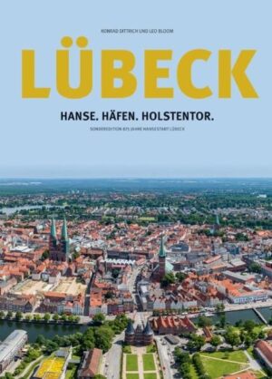 Ein Bildband mit rund 240 faszinierenden, topaktuellen Fotos und Texten - eine wunderschöne Visitenkarte der Hansestadt Lübeck, die im Jahr 2018 ihren 875. Geburtstag feiert. Besuchern und Einwohnern schlägt das Herz höher angesichts der Geschlossenheit des Lübecker Stadtkerns mit den vielen Sehenswürdigkeiten im Zentrum, wie Rathaus, Ratskirche St. Marien und Markt. Die Altstadtinsel wurde 1987 von der UNESCO zum Weltkulturerbe der Menschheit erklärt. Typisch für Lübeck sind nicht nur die Häuser der Backsteingotik, sondern auch die Wohngänge mit ihren idyllischen kleinen Häuschen, in denen es sich inmitten der pulsierenden Stadt ruhig leben lässt. Die schönsten Wohngänge findet man in der Glockengießerstraße, z. B. den Füchtingshof, im frühen 17. Jahrhundert gestiftet und häufig schon Kulisse für Filmaufnahmen. Highlight reiht sich an Highlight - wie z. B. das Rathaus mit seinem Schmuckstück, dem Audienzsaal mit Gemälden aus der Zeit des Rokoko. Auch die "klassischste Kneipe der Welt" ist in Lübeck ansässig - das Haus der Schiffergesellschaft, ein Gebäude aus dem Jahre 1534. Kunst und Kultur begegnen dem Besucher auf Schritt und Tritt. Eines der meistbesuchten Literaturmuseen Deutschlands ist das Buddenbrookhaus. Einen Besuch wert ist u.a. auch das 2015 eröffnete Europäische Hansemuseum. Am Rande der Altstadt, am Ufer der Wakenitz, befindet sich das denkmalgeschützte Naturbad Falkenwiese, typisches Beispiel einer Badeanstalt um 1900. Auf einer Seebühne finden Konzerte und Theateraufführungen statt. Die ehemalige Fischersiedlung Gothmund mit ihren denkmalgeschützten, reetgedeckten Häusern ist eine weitere Attraktion, die man unbedingt gesehen haben sollte. Auch hinsichtlich des Sports bietet Lübeck für jeden etwas - ob 1.350 Quadratmeter großer Skaterpark (Kanalstraße) oder Drachenboot-Festival (seit 2003). Das 1802 gegründete Seebad Travemünde - "Lübecks schönste Tochter" - war immer schon eine ganz besondere Location. Schon bald nach Eröffnung wurde es Treffpunkt der High Society. Dostojewski, Gogol, Turgenjew und Richard Wagner kamen hierher. Kaiser Wilhelm II. initiierte die berühmte Travemünder Woche. Der Bildband, der auch die Themen Bildung, Wirtschaft und Wissenschaft streift, ist eine unwiderstehliche Einladung, Lübeck zu entdecken und zu erkunden. Inhalt: - Wunderschönes Lübeck - Hanse.Häfen.Holstentor - Mit Geschichte leben - Kunst und Kultur - Bildung und Arbeit - Stadt im Grünen - Leben am Wasser - Sport und Veranstaltungen - Schöne Tochter Travemünde