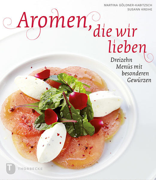 Gehen Sie mit auf eine Entdeckungsreise in die Welt der Küchenaromen: Kaffee, Vanille oder Minze lassen vor allem an süße Genüsse denken. Dass Sie auch Fleisch, Fisch und Gemüse damit aromenreich verfeinern können, zeigt dieses Buch: Kürbis-Zimt-Suppe, auf Minze gedämpfter Heilbutt oder Safran-Cheesecake. Trauen Sie sich, mit so intensiven Aromen wie Lavendel, Rose und Kardamom zu experimentieren, und erleben Sie ein wahres Feuerwerk für den Gaumen. Was Sie bisher nur bei Spitzenköchen probieren konnten, können Sie nun dank dieses Buches zu Hause nachkochen. In jedem der 13 Kapitel stellen die Autorinnen vier Basis-Rezepte vor, welche die Aromen bestmöglich einfangen, und erläutern, wie und wo man sie gezielt einsetzen kann. Doch vor allem haben sie 13 raffinierte und nachkochbare Menü-Kompositionen kreiert, mit denen auch Sie Ihren Gästen ein kulinarisches und unvergessliches Genusserlebnis bescheren können.