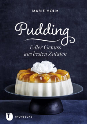 Haben Sie jemals einen selbst gemachten Pudding gegessen? Nicht einen Pudding aus der Packung, sondern eines dieser wunderschönen, leicht wackelnden Desserts, die mit viel Liebe aus guten Zutaten wie Milch, Eiern und Sahne zubereitet werden? Dieses Erlebnis ist einzigartig und lässt sich nicht mit dem vergleichen, was wir als Pudding kennen. Probieren Sie es aus! Neben den Klassikern wie Vanille-, Mandel- oder Schokoladenpudding aus besten Zutaten finden sich hier edle neue Kreationen wie Aprikosenpudding, Pudding mit salzigem Karamell und Karamell-Popcorn sowie Weißer-Schokoladen-Pudding mit Jasmintee. Es ist nicht schwer: Ein echter Pudding benötigt etwas Zeit auf dem Herd und anschließend ein paar Stunden im Kühlschrank. Und die Belohnung: Ein edles Kunstwerk, das Kinder und Erwachsene in Vorfreude erzittern lässt!