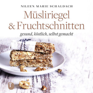 Ob für den kleinen Hunger zwischendurch oder als Energiespender: Müsliriegel und Fruchtschnitten sind supergesund, unglaublich lecker und jetzt auch schnell zubereitet! Mit guten Zutaten wie Superfoods und Trockenfrüchten lässt sich in nur 30 Minuten ein ganzes Blech der leckeren Schnitten und Riegel herstellen, die sich für viele Gelegenheiten eignen: als Energieriegel in der Freizeit, als gesunder Pausensnack für Schule und Kindergarten sowie hübsch verpackt als süßes oder herzhaftes Mitbringsel für Freunde und Familie. Wie wäre es also mal mit Weiße-Schokolade-Cranberry Müsliriegeln, Schoko-Müsli-Cookies, Fruchtschnitten mit Aprikosen, Mango und Kokos oder Amaranth Bars?