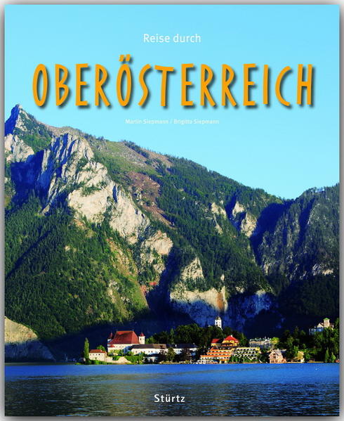 Oberösterreich bietet eine paradiesische Vielfalt an Landschaften, Erholungsräumen, Kunstwerken, Bräuchen, Kuriositäten und kulinarischen Genüssen. Wer kennt nicht St. Wolfgang am Wolfgangsee, die Salzwelten von Hallstatt, das Kaiserbad Ischl und die Romanze zwischen Kaiser Franz Joseph I. und seiner Sisi? Doch Oberösterreich hat viel, viel mehr zu bieten. Es ist ein Land mitten in Europa, im Spannungsfeld zwischen den Werken des „Musikanten Gottes“ Anton Bruckner, dem Alpenrock eines Hubert von Goisern, der traditionellen Volksmusik und dem Salzkammergut im Walzertakt, dem flachen Machland im südöstlichen Mühlviertel und dem ewigen Eis des Dachsteinmassivs, deftig-köstlichen Knödelvarianten und fantasievoll-leichten Kreationen der modernen Küche. Die Hauptstadt Linz lockt mit großstädtischem Flair und kulturellen Angeboten, das Mühlviertel mit alter Volkskultur, moderner Kunst und allerlei Kuriositäten, das Innviertel mit den stolzen Städten Schärding und Braunau, den Klöstern Reichersberg und Engelszell, das Hausruckviertel mit gepflegten Thermen und Kirchenkostbarkeiten, das Traunviertel mit der schönen Stadt Steyr, original Gmunder Keramik oder den Schätzen der Klöster Kremsmünster, Schlierbach und St. Florian. Und im Süden wartet das Salzkammergut mit seinen blauen Seenspiegeln. Rund 190 Bilder zeigen die faszinierende Landschaft Oberösterreichs in all ihren Facetten. Vier Specials berichten über die Tradition der Sommerfrische, die schöne blaue Donau, berühmte und gefürchtete Persönlichkeiten aus Linz sowie über alte und neue Bräuche. REISE DURCH … ist eine Bildband-Reihe professionell fotografiert von renommierten Reisefotografen Bis zu 230 Bilder auf 128 bis 140 Seiten Sensationell günstiger Preis Alle wichtigen Sehenswürdigkeiten Kultur und Traditionen Kenntnisreiche Texte Ausführliche Bildunterschriften Farbige Übersichtskarte Detailliertes Register.