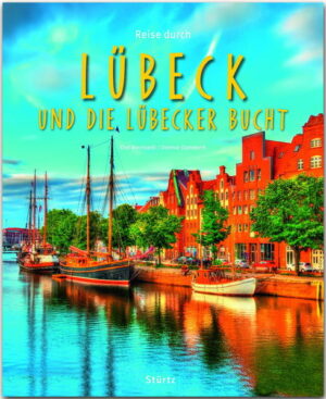 Lübeck, die "Königin der Hanse", liegt im Norden Deutschlands an der Lübecker Bucht der Ostsee. Zahlreiche Bauwerke und Denkmäler erinnern an die bewegte Geschichte der im 14. Jahrhundert wichtigsten Hansestadt. Reicht die Bauchronik des Domes bis in die Romanik, gilt die Marienkirche als Paradebeispiel der Backsteingotik, während das Rathaus mit seinem Stilmix aus Gotik, Renaissance bis hin zur Moderne von unterschiedlichen Zeiten kündet. Das Holsten-Tor und die historischen Salzspeicher gehören zu den Wahrzeichen der zum Weltkulturerbe der UNESCO gehörenden Altstadt mit ihrer markanten Silhouette aus sieben Kirchtürmen. Gehören Wasser- und Grünflächen sowie ausgedehnte Wälder im Stadtgebiet schon zu beliebten Erholungszielen, bietet die Lübecker Bucht noch weit mehr: In Travemünde locken die alten Kapitänshäuser, die Bäderarchitektur des 19. und 20. Jahrhunderts, der lebhafte Hafen sowie der älteste Leuchtturm Deutschlands ebenso wie ein breiter Sandstrand, der sich auch auf der Halbinsel Priwall findet. Das Fischerdorf Gothmund mit seinen Reetdachhäusern, die Seebäder, darunter Großenbrode, Kellenhusen oder Timmendorfer Strand laden mit ihren Seebrücken und Promenaden zur Entdeckung ein. Rund 200 Bilder zeigen die Hansestadt Lübeck und die malerischen Orte und Landschaften der Lübecker Bucht in all ihren Facetten. Vier Specials berichten über Lübecker Spezialitäten wie das berühmte Marzipan oder den Rotspon, das maritime Lübeck mit seinem Höhepunkt der Travemünder Woche, über die Blütezeit der Hanse sowie die literarische Geschichte der Stadt von Emanuel Geibel über Heinrich und Thomas Mann bis zu Günter Grass. REISE DURCH … ist eine Bildband-Reihe professionell fotografiert von renommierten Reisefotografen Bis zu 230 Bilder auf 128 bis 140 Seiten Sensationell günstiger Preis Alle wichtigen Sehenswürdigkeiten Kultur und Traditionen Kenntnisreiche Texte Ausführliche Bildunterschriften Farbige Übersichtskarte Detailliertes Register.