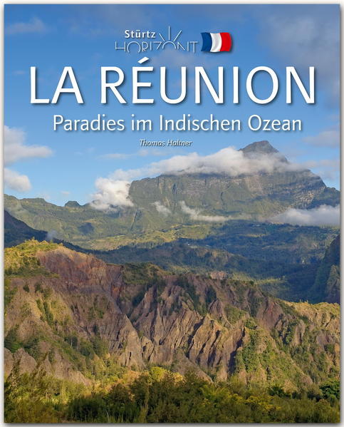 La Réunion, der südlichste Außenposten Europas, ist eine Insel mitten im Indischen Ozean, tausende Kilometer von Frankreich entfernt, zu dem es als Übersee-Département gehört. Ein Tropenparadies voller Kontraste, mit Vulkanen und Talkesseln, Stränden und kleinen Bergdörfern. Ihr ungewöhnlich bergiges Relief verdankt die Insel ihrer vulkanischen Entstehung, die Erosion hat drei Talkessel entstehen lassen, die wiederum eigene Welten darstellen: Mafate mit seinen wilden Landschaften, Salazie mit seinen beeindruckenden Wasserfällen und Cilaos mit seinen herrlichen Wanderwegen. Ein Naturparadies mit indischen Einflüssen, kreolischem Charme und europäischer Lebensart. La Réunion, unser Stück Europa in einer fremden Welt, verzückt den Naturliebhaber und den Fan palmengesäumter Strände gleichermaßen. Von der eindrucksvollen Walbeobachtung bis zur anstrengenden Bergwanderung, von der Leichtigkeit des Seins bei einem Tag am Strand bis zum dem Adrenalinschub beim Canyoning, vom gemütlichen Abendessen mit kreolischer Küche bis zum urbanen Flanieren in der Hauptstadt, vom Treiben auf bunten Märkten bis zu Begegnungen mit Musikern und Künstlern – La Réunion bietet eine bunte Palette für jeden Geschmack. Rund 230 Bilder zeigen die ganze Vielfalt der Insel mitten im Indischen Ozean. Specials berichten unter anderem über die Geschichte der Insel, den Zuckerrohranbau, die kulinarischen Genüsse und Vanille – die Königin der Gewürze. HORIZONT ... ist eine Reise-Bildband-Reihe mit über 100 lieferbaren Titeln, professionell fotografiert von renommierten Reisefotografen Bis zu 350 Bilder auf 160 großformatigen Seiten Alle wichtigen Sehenswürdigkeiten Kultur und Traditionen Kenntnis- und umfangreiche Texte Ausführliche Bildunterschriften Farbige Übersichtskarte Detailliertes Register.