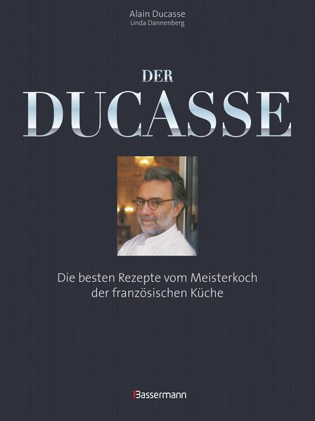 Das Meisterwerk vom Rekord-Meisterkoch Alain Ducasse erhielt vom Guide Michelin als erster und einziger Cuisinier zeitgleich dreimal die Höchstwertung von drei Sternen. In diesem großformatigen Kochbildband präsentiert der Meisterkoch fantastische Rezepte der französischen Küche. Frische und Eigengeschmack der Zutaten stehen im Mittelpunkt seiner Kochkunst und garantieren Ihnen unvergleichliche Geschmackserlebnisse. Ausstattung: 125 großformatige Farbfotos