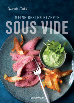 Früher Profimethode, heute einfach für Zuhause Sous Vide ist die schonende und aromatische Zubereitungsmethode für Fleisch, Fisch und Gemüse. Hierbei wird das Gargut in einen Kunststoffbeutel eingeschweißt und bei niedrigen Temperaturen (ca. 50 bis 85 °C) im Wasserbad gegart. Was früher den Profiköchen vorbehalten war, schafft man nun spielend leicht zu Hause. So bleiben die Aromastoffe erhalten und sind wesentlich intensiver als beim Garen im Backofen oder Topf. Mit 30 Rezepten in diesem Kochbuch für Hauptgerichte, Beilagen und Desserts und der genauen Beschreibung sind Einsteiger und Hobbyköche auf der sicheren Seite. Ein paar Beispiele: Fleisch: Steak mit Cognacsauce, Schweinekoteletts mit Kräuterbutter, Kalbsrücken mit Zitrone Fisch: Heilbutt mit Estragon, Lachsforelle mit Soja-Zitronen-Sauce, Lachs mit Honig-Senf-Sauce Gemüse & Beilagen: Semmelknödel, Kartoffelpüree, Spargel mit Kerbelsauce, Apfelrotkohl mit Preiselbeeren Desserts & Sonstiges: Pflaumen in Gewürzwein, Milchreis, Zwiebelmarmelade Ausstattung: durchgehend farbig bebildert