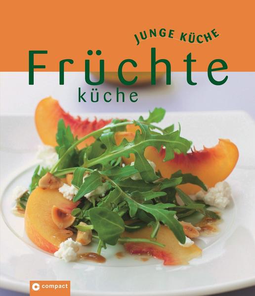 Früchteküche (Junge Küche) Früchte kann man nicht nur pur genießen, mit ihnen lässt sich auch wunderbar kochen und backen und sie dienen als Basis für schmackhafte Drinks. Dieses Buch aus der Reihe 'Junge Küche' zeigt, wie innerhalb kurzer Zeit mit wenigen Zutaten raffinierte, abwechslungsreiche Gerichte mit Früchten zubereitet werden können. So finden Sie hier eine große Auswahl an Gerichten mit Früchten für jeden Geschmack und jede Gelegenheit. Die Vielfalt reicht von bunten Salaten und Vorspeisen, fruchtigen Fleischgerichten über Rezepte mit Fisch und Meeresfrüchten bis zu Obstdesserts und süßem Gebäck sowie abwechslungsreichen Drinks oder Shakes. Hier findet jeder Früchteliebhaber das passende Gericht! - Früchte in allen Variationen - über 50 fruchtige Rezeptideen - Früchte pur, zum Backen, zum Kochen oder für Getränke - Tipps zu Zutaten, Varianten und Beilagen - Nährwert- und Energieangaben zu jedem Rezept - ausführliches Register und viele Bilder