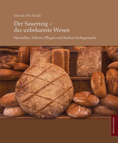 Dieses Buch führt Laien und Fachleute in die fast vergessene Kunst des natürlichen Backens mit Sauerteig ein: ohne Bäckerhefe und ohne künstliche Zusatzstoffe und Emulgatoren, die zunehmend oft nur schwer vertragen werden. Martin Pöt Stoldt zeigt verständlich in Schritt-für-Schritt-Anleitungen mit detaillierten Hintergrundinformationen die Herstellung, Führung und Pflege von Sauerteig. Viele Rezepte und Bilder vom klassischen Roggensauerteigbrot über saftige Weizen und Mischbrote, knusprige Brötchen bis hin zu Kuchen und Sauerteigtrunk machen das Buch zu einem wichtigen und einzigartige Ratgeber für alle ernährungs- und gesundheitsbewussten Selberbäcker.