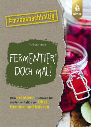 Lust auf fermentierte Tomaten oder einen käsigen Cashew-Laib? Dieser Grundkurs in die pflanzliche Fermentation hilft dir auf deinem Weg, regionales und saisonales Obst, Gemüse und Nüsse haltbar und lecker zu machen. Expertin Stefanie Horn zeigt dir in diesem Buch, wie du mit praktischem Basic-Wissen, nützlichen Tipps und modernen Rezeptideen kreative Fermentationswunder zauberst. Ein paar Handgriffe führen nicht nur zur Züchtung eigener Probiotika, sondern auch zu einer Menge Geschmack. Dieses Buch geht aber noch weiter und zeigt dir nicht nur, wie du Starter unendlich wiederverwenden kannst, sondern auch, wie und zu was du die geschmacksintensiven Ergebnisse essen kannst.