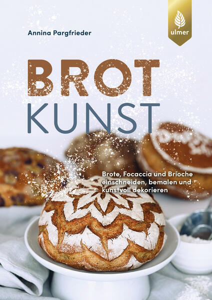 Das Backbuch zum Trend #breadart: Ob bemalt, eingeritzt, mit Gemüse belegt, mit einer Schablone oder als 3D-Modell - Brot und Gebäck kann viel mehr als nur braun oder mit Mehl bestäubt sein. Die preisgekrönte Autorin (Austrian Food Blog Award 2020) Annina Pargfrieder stellt in diesem Buch wunderschöne Inspirationen zum einfachen Nachmachen vor. Ob ein Blütenbrot, ein Frida Kahlo-Brot mit Schablone oder ein Focaccia-Garten-Gemälde: Mit der bebilderten Anleitung bei jedem Rezept und einer nützlichen Einführung ins Thema Backen können selbst AnfängerInnen kinderleicht kleine Kunstwerke aus dem Ofen nachbacken, die fast zu schade zum Essen sind. Übrigens: Das hübsche Buch ist ideal zum Verschenken!