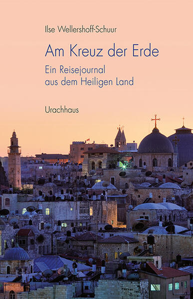 Seit Jahren leitet Ilse Wellershoff-Schuur Reisen nach Israel. Die Begegnung mit christlichen, jüdischen und muslimischen Geistlichen steht dabei ebenso auf dem Plan wie der Kibbuz-Besuch. Ihr lebendiges Reisetagebuch ist eine hervorragende Einführung für eine Reise ins Heilige Land und eine spannende Lektüre für alle, die sich für ein friedliches Zusammenleben der Religionen interessieren.