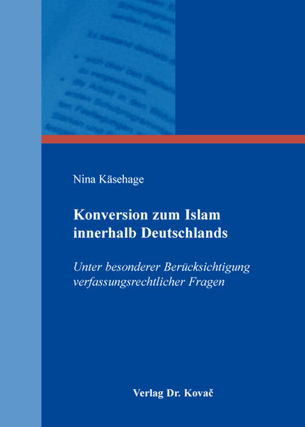 Aus welchen Gründen entschließen sich Menschen, zum Islam zu konvertieren? Bedeutet dieser Schritt für sie tatsächlich, ein „neues Leben“ zu beginnen und alles Vorherige hinter sich zu lassen, wie so oft medial behauptet wird? Oder ist es durchaus möglich, zum Islam zu konvertieren, ohne den Kontakt zur früheren Umgebung, den Freunden und der Familie aufzugeben? Dem Titel folgend, kommen in diesem Werk Menschen zu Wort, die innerhalb Deutschlands nach ihrem Verständnis zum Islam gefunden haben, um aus ihrer Perspektive die Beweggründe ihrer Entscheidung und die damit korrespondierenden Reaktionen ihres Umfeldes zu schildern. Neben namhaften Predigern der salafistischen Szene und deren Anhänger, wurden ebenso Menschen interviewt, die zum Teil vor etlichen Jahrzehnten ihren Weg zum Islam fanden und sich keineswegs mit den Inhalten dieser Szene identifizieren können. Die unterschiedlichen Biographien der RespondentInnen ermöglichen die Ausbildung eines differenzierten Blicks auf die Gruppe der so genannten „Konvertiten“ und betonen die Individualität der Konversionsentscheidung. Häufig wird die Frage der Konversion zum Islam mit der Furcht vor einer hieraus resultierenden Ablehnung deutscher Verfassungswerte verknüpft. Auch dieser Aspekt wird in der Diskussion von Grundgesetz und Scharia hinsichtlich exemplarischer Fragestellungen detailliert erörtert und anhand der empirischen Belege kontextualisiert.