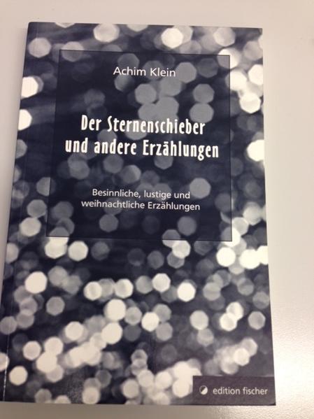 Die 'Helden' der Erzählungen Achim Kalins sind Pförtner, Autofreak, Syltfan, Friedhofswärter, praktischer Arzt oder gar Sternenschieber - Menschen wie du und ich. Achim Klein, geboren 1941. Besuch des Besselgymnasiums in Minden