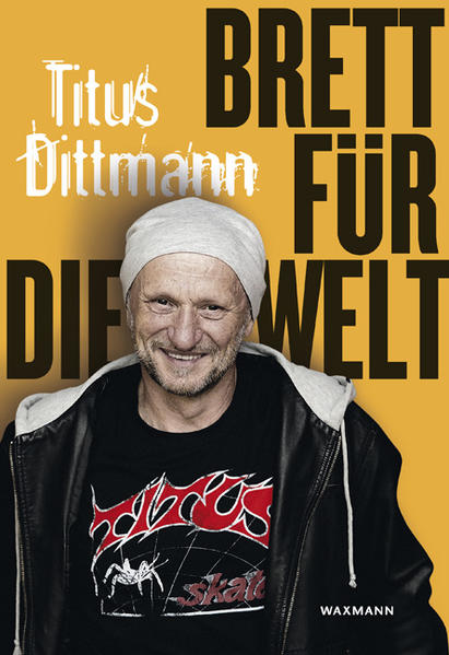 Titus Dittmann war schon fast alles: Entenschrauber in der Sahara, Pionier im Drachenfliegen und Snowboarden, Studienrat, Entrepreneur des Jahres, Rennfahrer und fast pleite. Der Mann mit der Mütze, der das Skateboarden in Deutschland populär gemacht hat und bis heute mit seinem legendären Unternehmen TITUS Generationen von Kindern und Jugendlichen prägt, passt in keine Schublade. Offenherzig, fesselnd und selbstironisch zeichnet er seinen Lebensweg vom Westerwald bis nach Afghanistan nach. Er erzählt von selbst konstruierten Autos, Skateboard-Legende Tony Hawk und dem Glücksgefühl, nichts mehr zuverlieren zu haben. Frei nach dem Motto: »Lass dir nicht reinquatschen! Mach dein Ding! Aber übernimm auch die Verantwortung, wenn’s schiefgeht!«