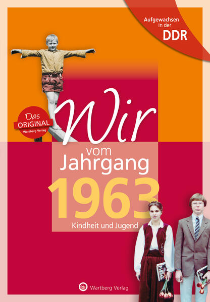 Aufgeregt und erwartungsvoll, so blickten wir damals in die Zukunft! Erinnern Sie sich mit uns an die ersten 18 Lebensjahre - an Ihre Kindheit und Jugend! Jahrgang 1963 - das ist die Generation, für die der gemeinsame Topfgang, das Kollektiv und SERO selbstverständlich waren. Zu unserem Kleinkindalltag gehörten "bekina" und "Elasan". Weihnachten war gleichbedeutend mit Kubaorangen und Westpakten. Als wir Pioniere waren, war unser Halstuch erst blau und dann rot. Statt in die Disco gingen wir in den Jugendklub und fuhren S51. Und als wir 18 wurden, fühlten wir uns wie Himmelsstürmer.