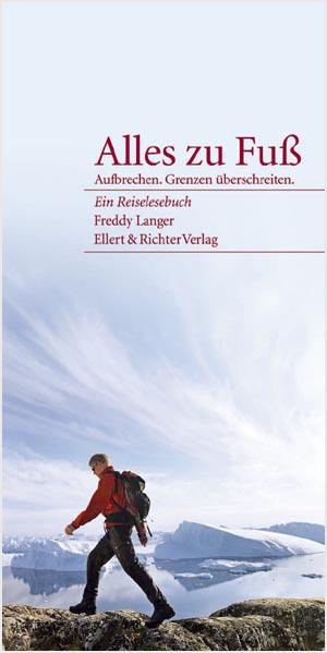 Keine Metapher bildet unser Leben überzeugender ab als das Gehen. Ob es nun auf- und abgeht oder immer weiter. Wie geht’s, fragen wir sogar, wenn wir uns bei jemandem nach seinem Befinden erkundigen. In keiner anderen Tätigkeit ist man auch mehr bei sich selbst. „Geht weiter“, sollen Buddhas letzte Worte an seine Schüler gewesen sein. Freddy Langer, leitender Redakteur des Reiseteils der Frankfurter Allgemeinen Zeitung, hat ihn beim Wort genommen. Überall auf der Welt ist er losgezogen, zu Fuß, hier für einige Tage, dort für einige Wochen. Berge hinauf, über schier endlose Ebenen hinweg oder einfach von einem Ende einer Stadt zum anderen. Weil sein Blick dabei keineswegs nur nach innen gerichtet war, hat er stets viel zu erzählen. Mal sind seine Geschichten amüsant, wenn er sich mit dem falschen Wanderführer in Portugal hoffnungslos verirrt, mal dramatisch, wenn die Expedition zum Nordpol in einen arktischen Sturm gerät. Den Menschen, glaubte Johann Gottfried Seume, würde es besser gehen, wenn sie mehr gingen. Freddy Langer glaubt das auch.